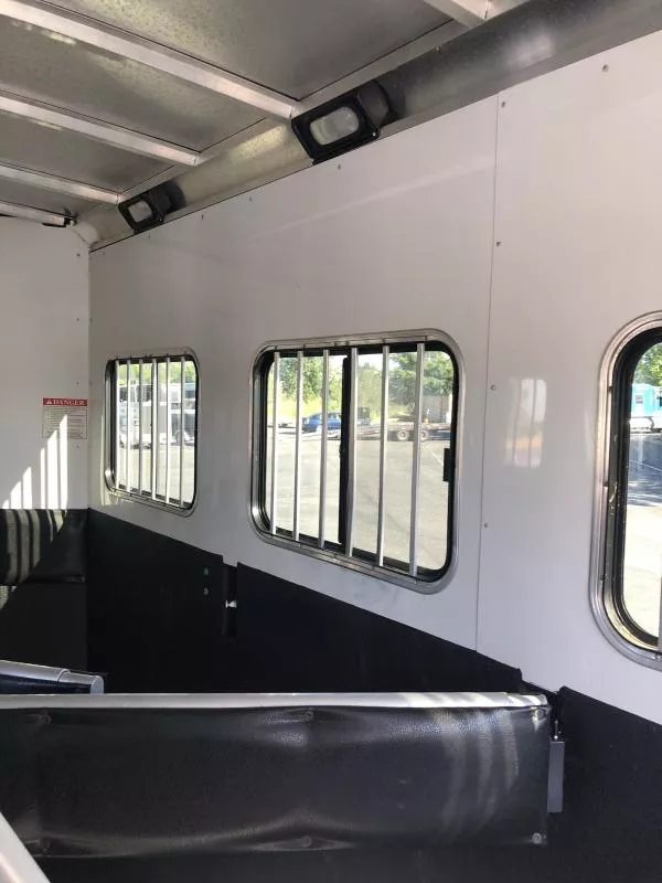 used Horse Trailers Sundowner Trailers  for sale, in Auburn, CA Thumbnail 16