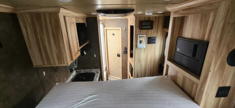 used Horse Trailers Exiss Trailers  for sale, in Auburn, CA Thumbnail 15