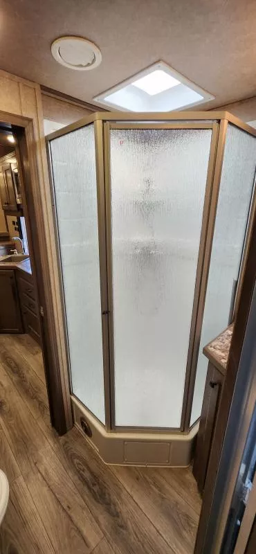 used Horse Trailers Lakota  for sale, in Auburn, CA Thumbnail 18