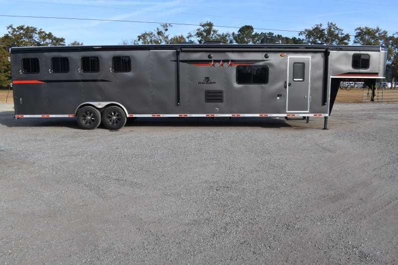2022 Bison Trailers Ricochet 8416 Horse Trailer 2022 Bison Trailers Ricochet 8416 Horse Trailer