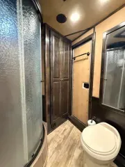 used Horse Trailers Cimarron Trailers  for sale, in Brodnax, VA Thumbnail 17