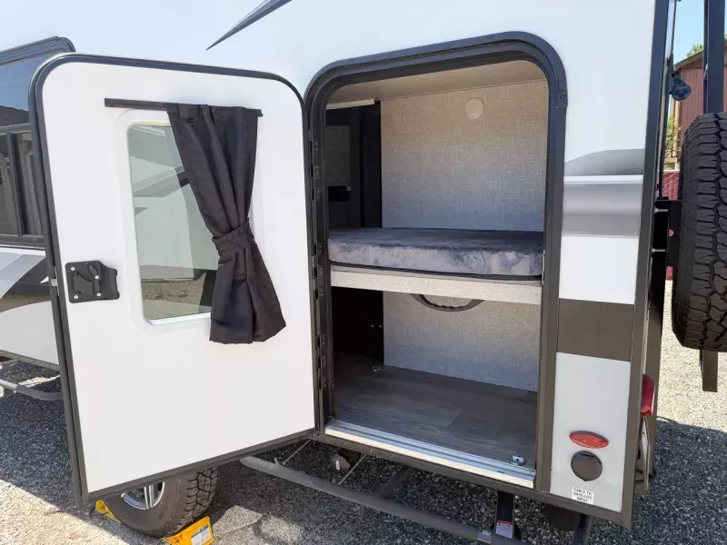 used Travel Trailers Jayco Jayco for sale, in Stockton, CA Thumbnail 9