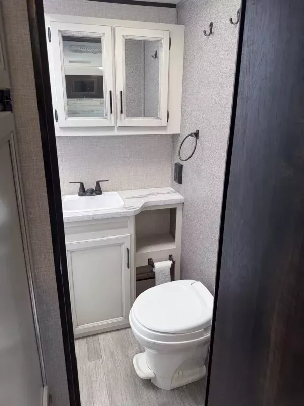 used Travel Trailers Jayco Jayco for sale, in Stockton, CA Thumbnail 13