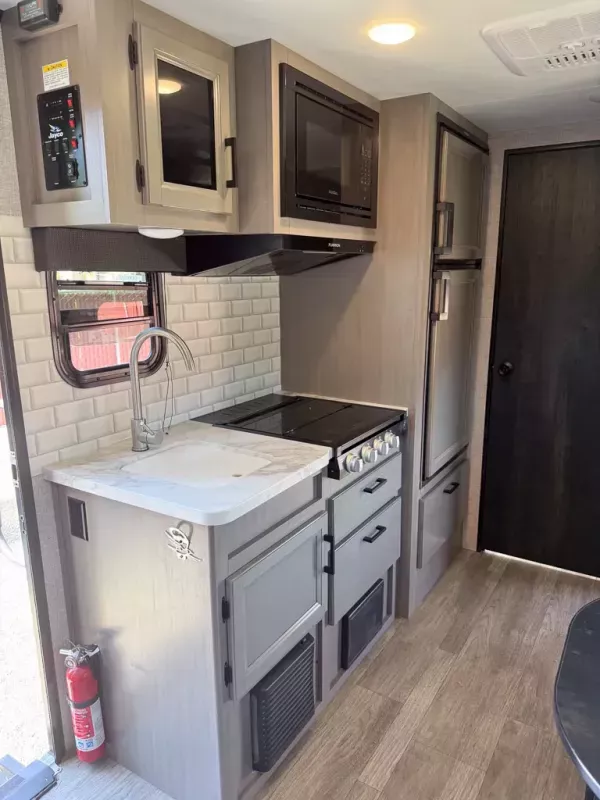 used Travel Trailers Jayco Jayco for sale, in Stockton, CA Thumbnail 12