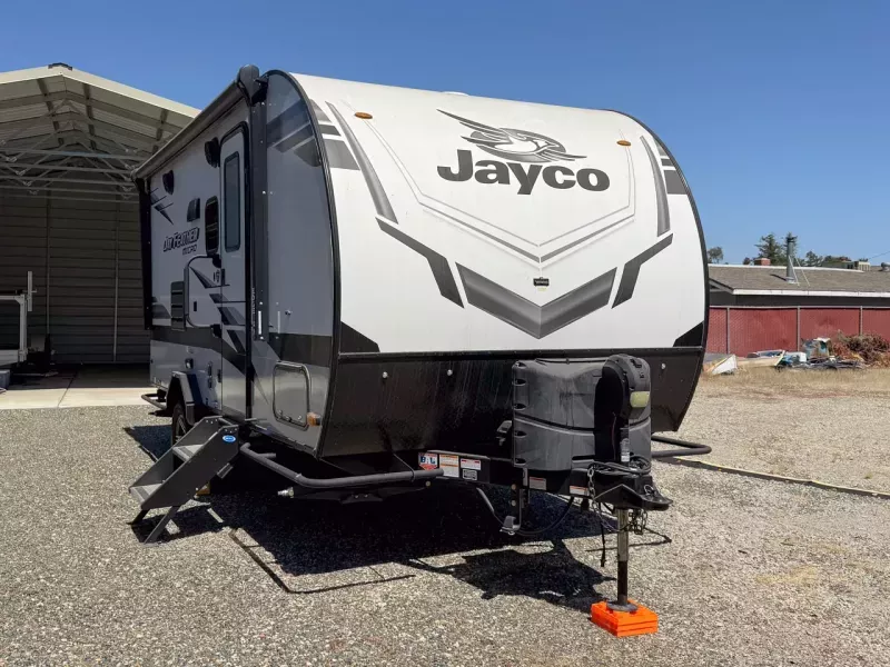 used Travel Trailers Jayco Jayco for sale, in Stockton, CA Thumbnail 2