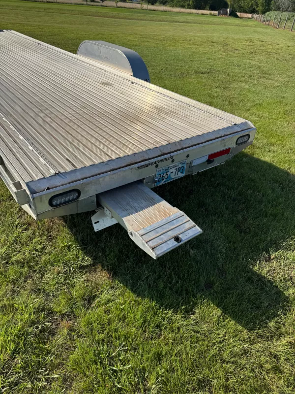 used Equipment / Flatbed Trailers Featherlite  for sale, in Tuttle, OK Thumbnail 7