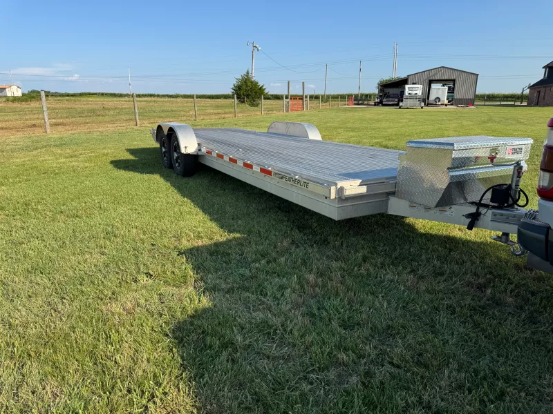 used Equipment / Flatbed Trailers Featherlite  for sale, in Tuttle, OK Thumbnail 5