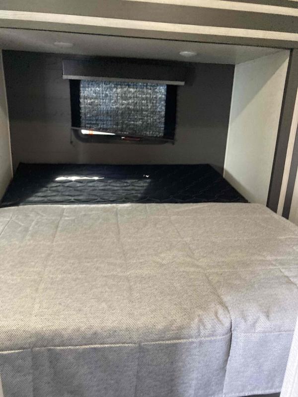 new Toy Haulers Keystone RV Fuzion Impact for sale, in Nappanee, IN Thumbnail 18