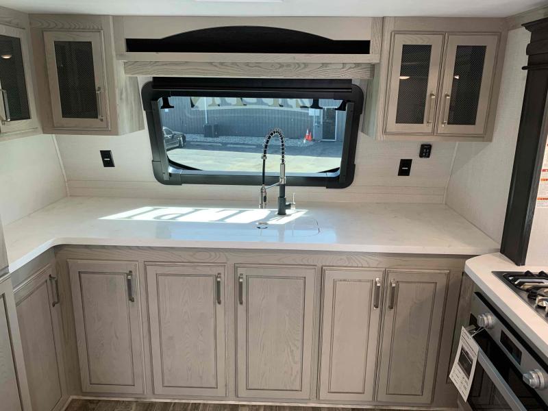 new Fifth Wheel Trailers Keystone RV Alpine for sale, in Nappanee, IN Thumbnail 16