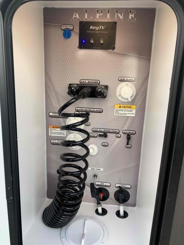 new Fifth Wheel Trailers Keystone RV Alpine for sale, in Nappanee, IN Thumbnail 9