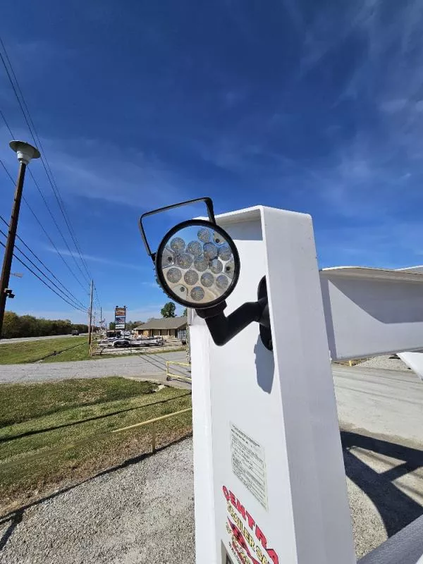 used Equipment / Flatbed Trailers Diamond C Trailers  for sale, in Broken Arrow, OK Thumbnail 9