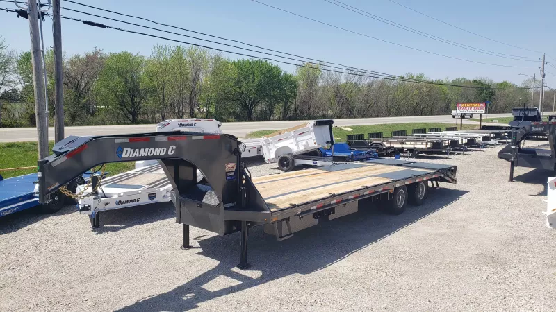 2025 Diamond C Trailers FMAX-212 28'X102"  (98995) HD CARBON METALLIC GRAY Equipment Trailer 