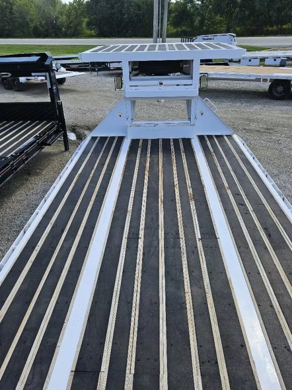 used Equipment / Flatbed Trailers Diamond C Trailers  for sale, in Broken Arrow, OK Thumbnail 12