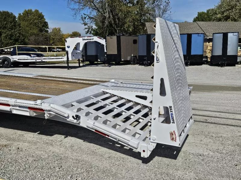 used Equipment / Flatbed Trailers Diamond C Trailers  for sale, in Broken Arrow, OK Thumbnail 14