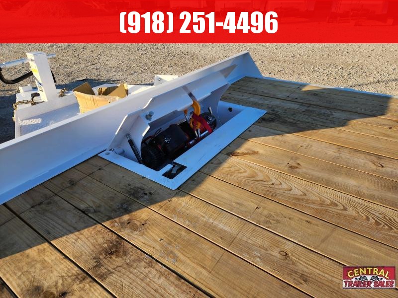 Diamond C DEC 207 Deckover 22'X102" White Diamond C DEC 207 Deckover 22'X102" White