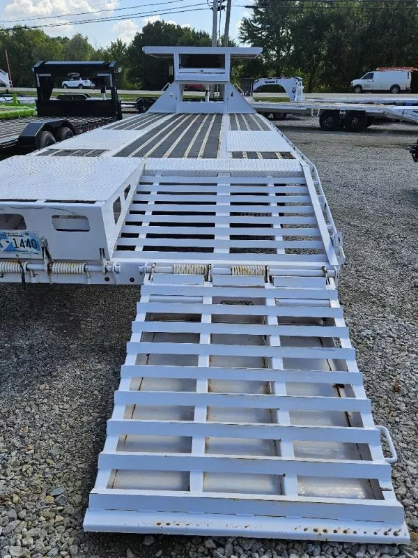 used Equipment / Flatbed Trailers Diamond C Trailers  for sale, in Broken Arrow, OK Thumbnail 14