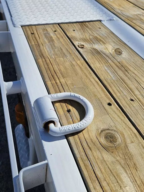 used Equipment / Flatbed Trailers Diamond C Trailers  for sale, in Broken Arrow, OK Thumbnail 24