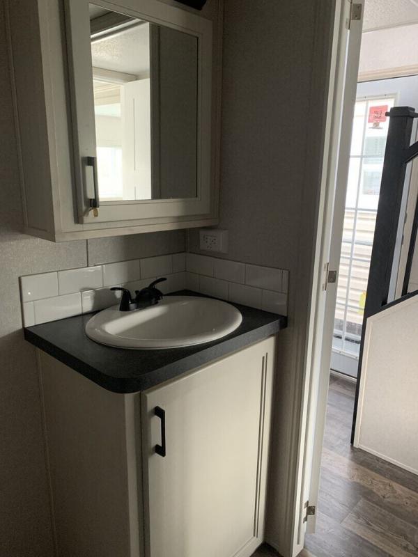 new Park Models Kropf Lakeside for sale, in Rocky Mount, VA Thumbnail 16