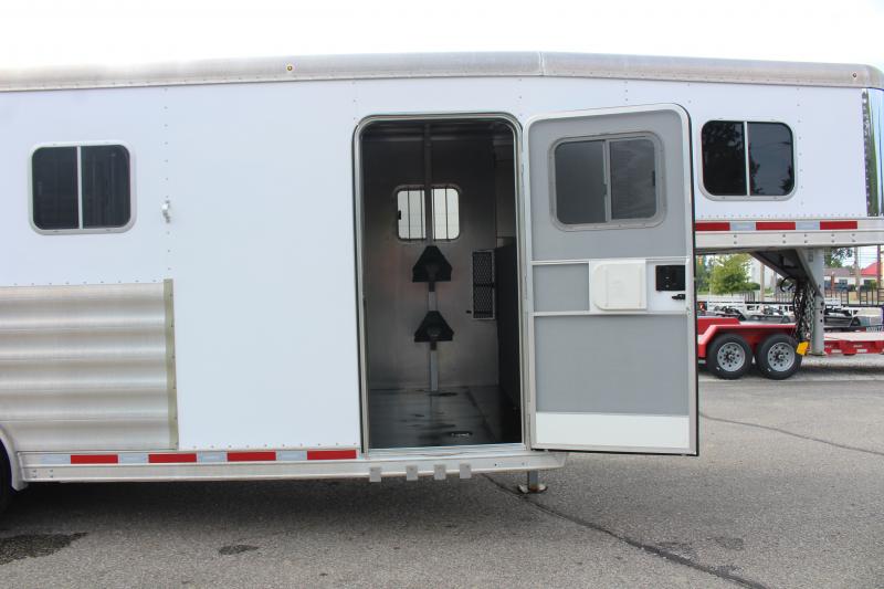 2014 Featherlite 85812HOA STD Horse Trailer Horse Trailers For Sale