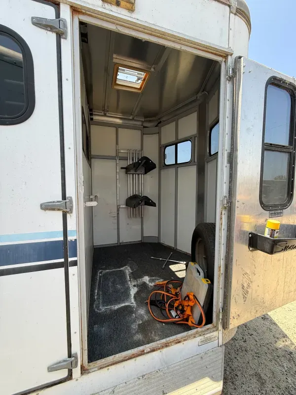used Horse Trailers Sundowner Trailers  for sale, in Los Angeles, CA Thumbnail 2