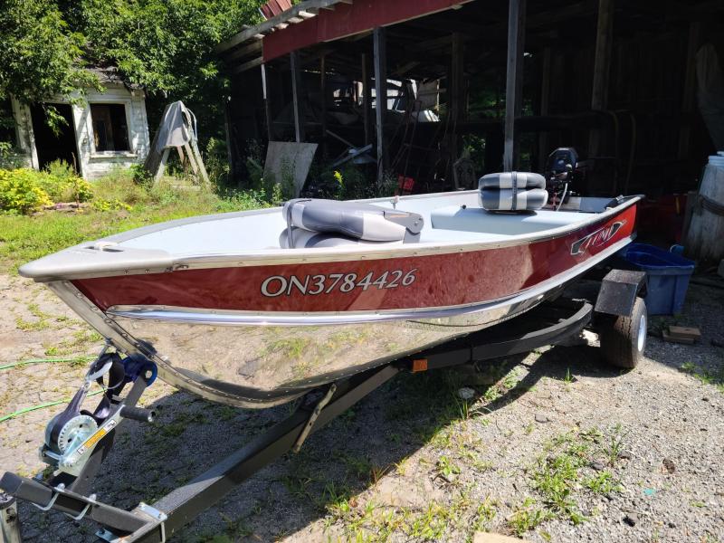2013 Lund A14 Power Boat 2013 Lund A14 Power Boat