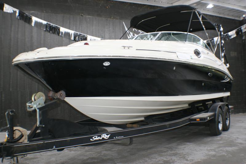 2005 Sea Ray Sun Deck 240 Deck Boat 2005 Sea Ray Sun Deck 240 Deck Boat