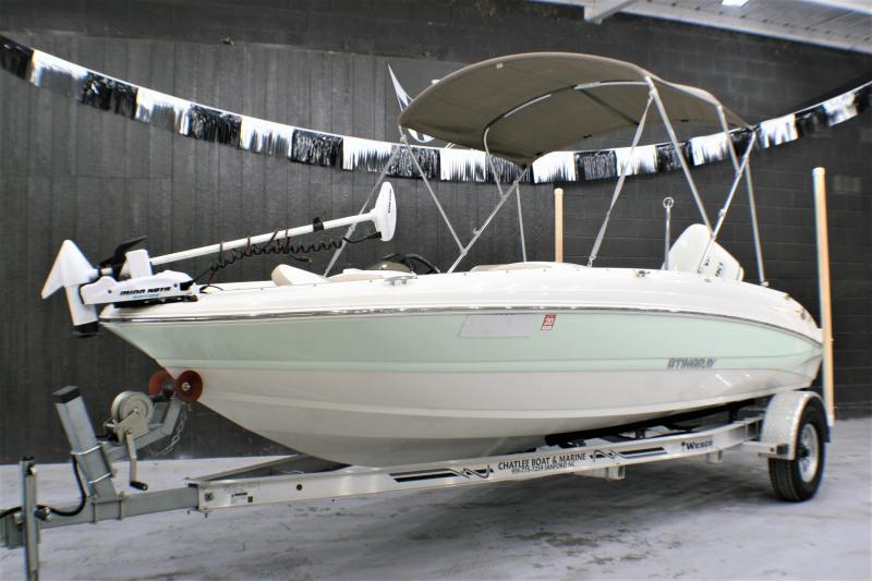 2018 Stingray Boats 182SC Deck Boat 2018 Stingray Boats 182SC Deck Boat