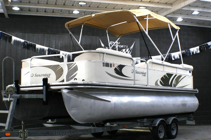 2009 Lowe Sun Cruiser Pontoon Boat