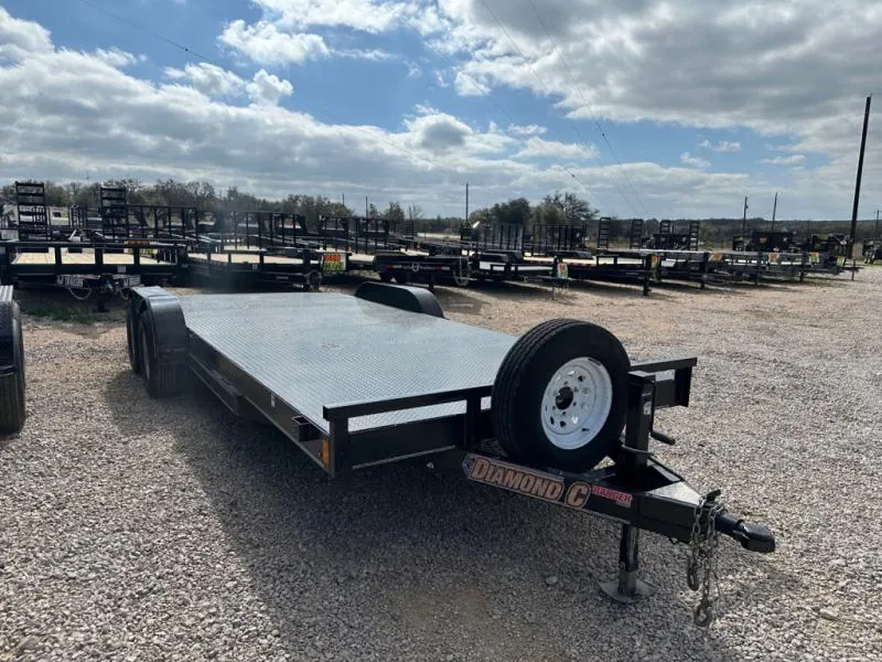 2017 Diamond C Trailers 83 X 20 