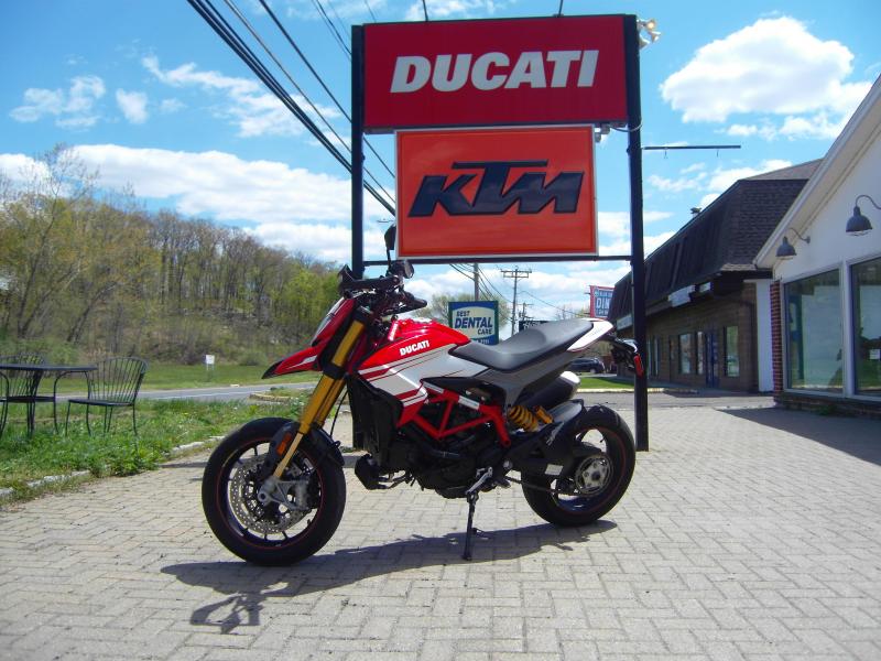 2018 Ducati Hypermotard 939 SP 2018 Ducati Hypermotard 939 SP