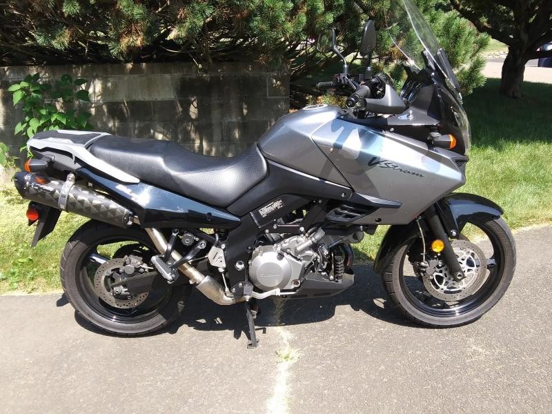 2006 Suzuki VSTROM 1000 Motorcycle 2006 Suzuki VSTROM 1000 Motorcycle