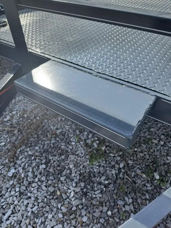 used Car Haulers / Racing Trailers Native Trailers  for sale, in New Tazewell, TN Thumbnail 4