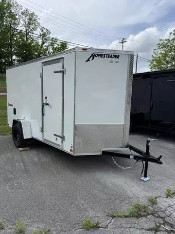 2026 Homesteader Trailers Intrepid 612IS