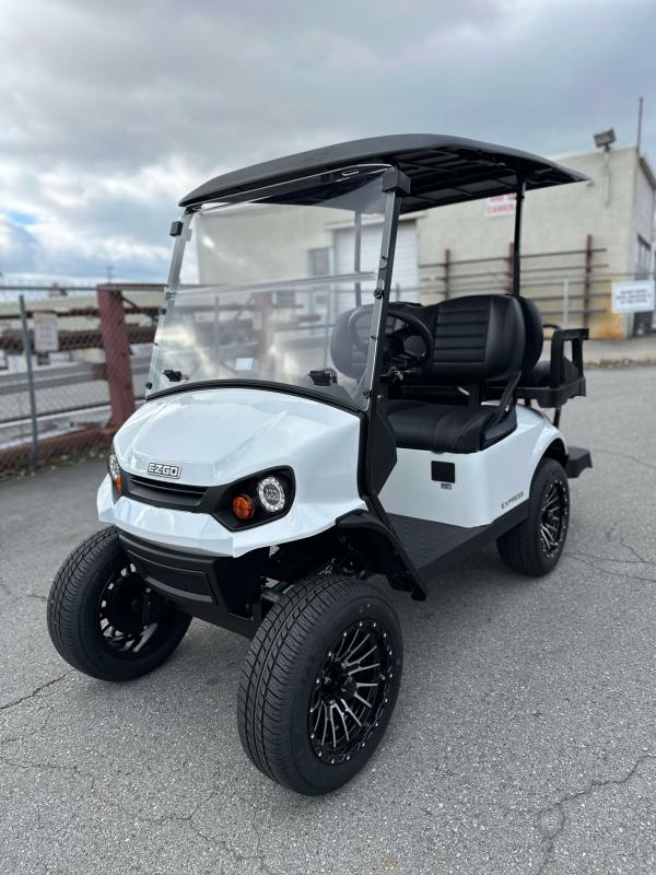 2025 EZ GO Express 4 (Gas) Golf Cart p3xm9Qfwkkbp