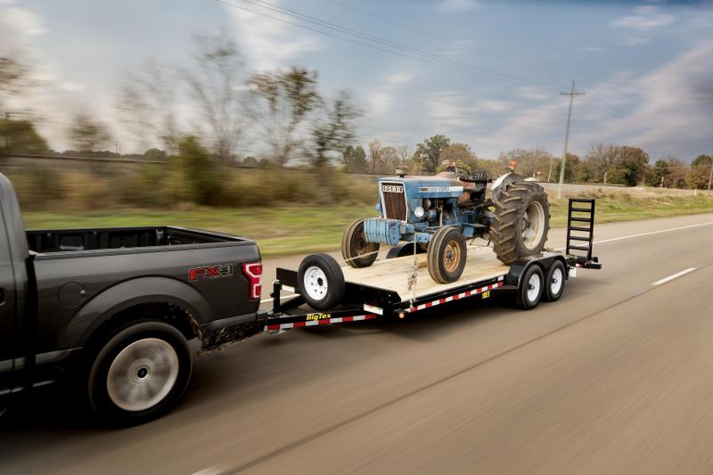 10ET-20BK BIG TEX 7' X 20' TANDEM AXLE EQUIPMENT TRAILER W/ KNEE RAMPS