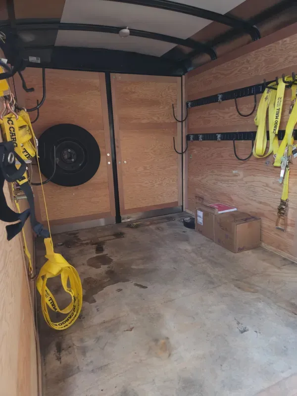 used Cargo (Enclosed) Trailers Interstate  for sale, in Davenport, CA Thumbnail 3