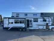 new Fifth Wheel Trailers Keystone RV  for sale, in Winsloe, PE Thumbnail 3
