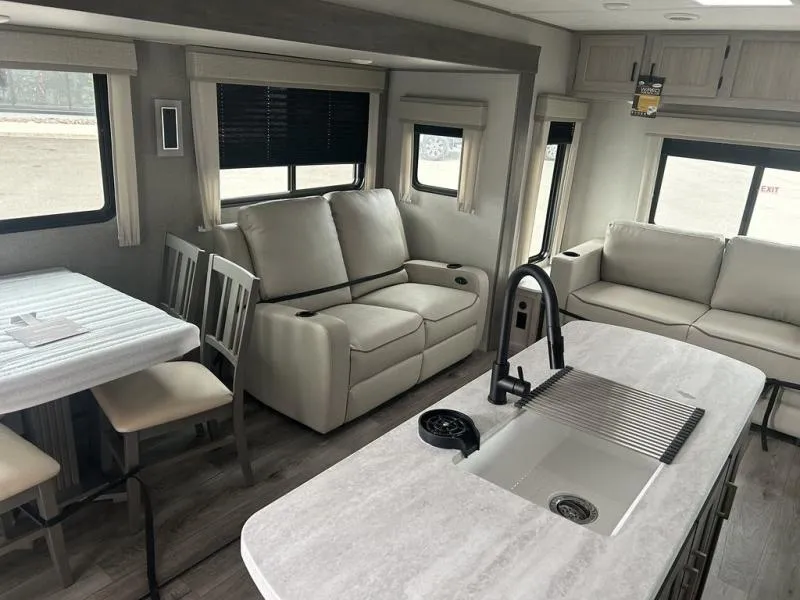 2025 Coachmen RV