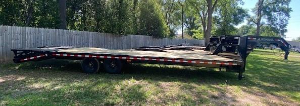 2022 Iron Bull Trailers FDG14-25+5RR Gooseneck 2022 Iron Bull Trailers FDG14-25+5RR Gooseneck