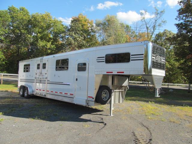 EBY Victory 4 Horse Head to Head w/ Dressing Room Horse Trailer EBY Victory 4 Horse Head to Head w/ Dressing Room Horse Trailer
