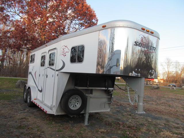 2003 Sooner 2 Horse Gooseneck w/ Dressing Room 2003 Sooner 2 Horse Gooseneck w/ Dressing Room