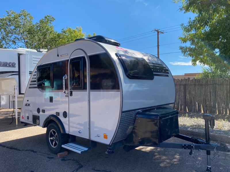 2019 Little Guy Mini Max Silver/Black Trim 2019 Little Guy Mini Max Silver/Black Trim
