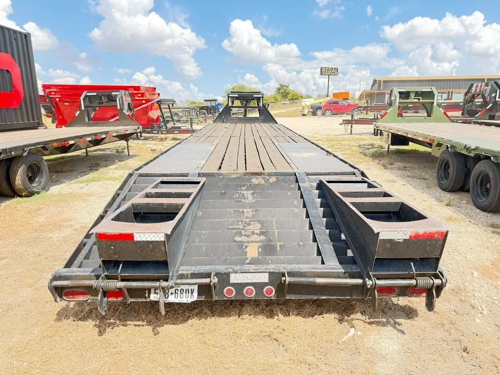 used Equipment / Flatbed Trailers East Texas Trailers  for sale, in West, TX Thumbnail 4
