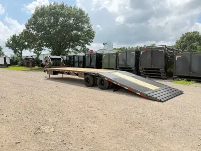 2027 MAXX-D Trailers YDX 36' X 102" Engineered Deckover W/ 16k axles, Hydraulic dovetail
