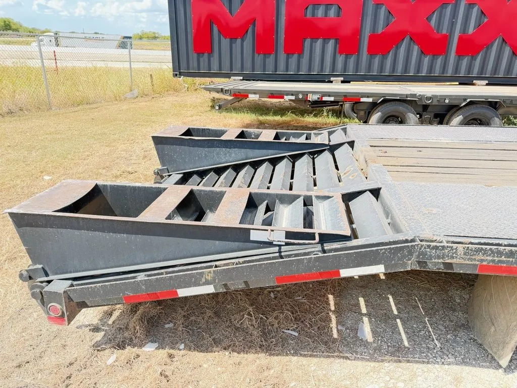 used Equipment / Flatbed Trailers East Texas Trailers  for sale, in West, TX Thumbnail 3