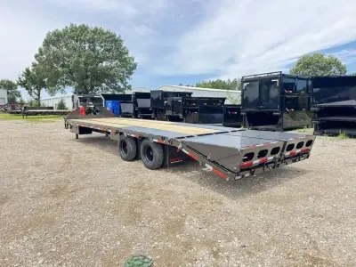 2026 MAXX-D Trailers LDX/LDB 30' X 102" Engineered Deckover Gooseneck with 16k axles