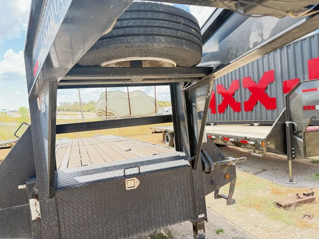 used Equipment / Flatbed Trailers East Texas Trailers  for sale, in West, TX Thumbnail 11