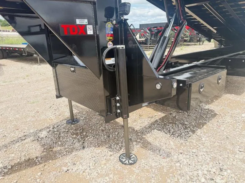 new Equipment / Flatbed Trailers MAXX-D  for sale, in West, TX Thumbnail 4