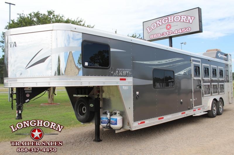2019 Lakota 4 Horse 11ft LQ with Portable Generator 2019 Lakota 4 Horse 11ft LQ with Portable Generator