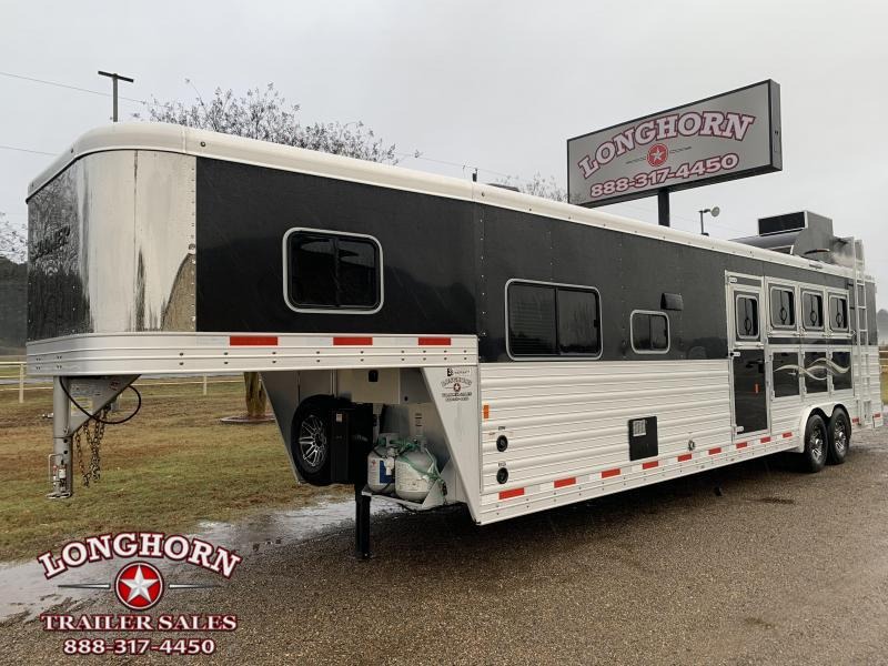 2019 Sooner 4 Horse 13ft Living Quarter with Generator Horse Trailer 2019 Sooner 4 Horse 13ft Living Quarter with Generator Horse Trailer